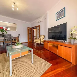 https://alex-apartment.madeira-islandshotels.com